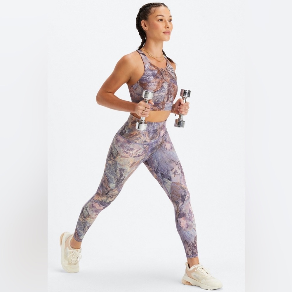 “Orchid Moonrock” Sports Bra 🦄 The No-Bounce Sports Bra by Fabletics 🦄 - Picture 2 of 7